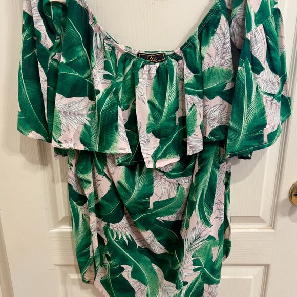 L&B Tops - L&B Off the shoulder detached Tropical Leaf on Light Pink.  Size L